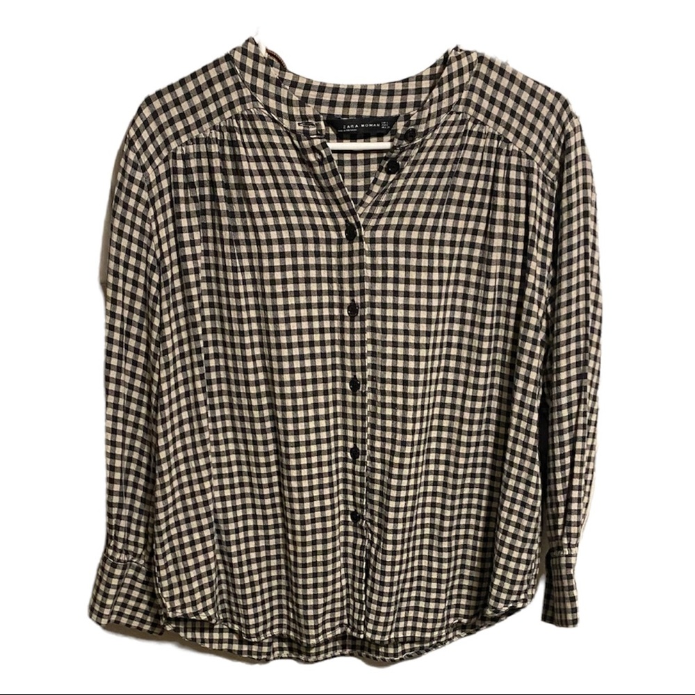 ZARA Women Plaid Long Sleeve Shirt. Size L. Excellent Conditions.
